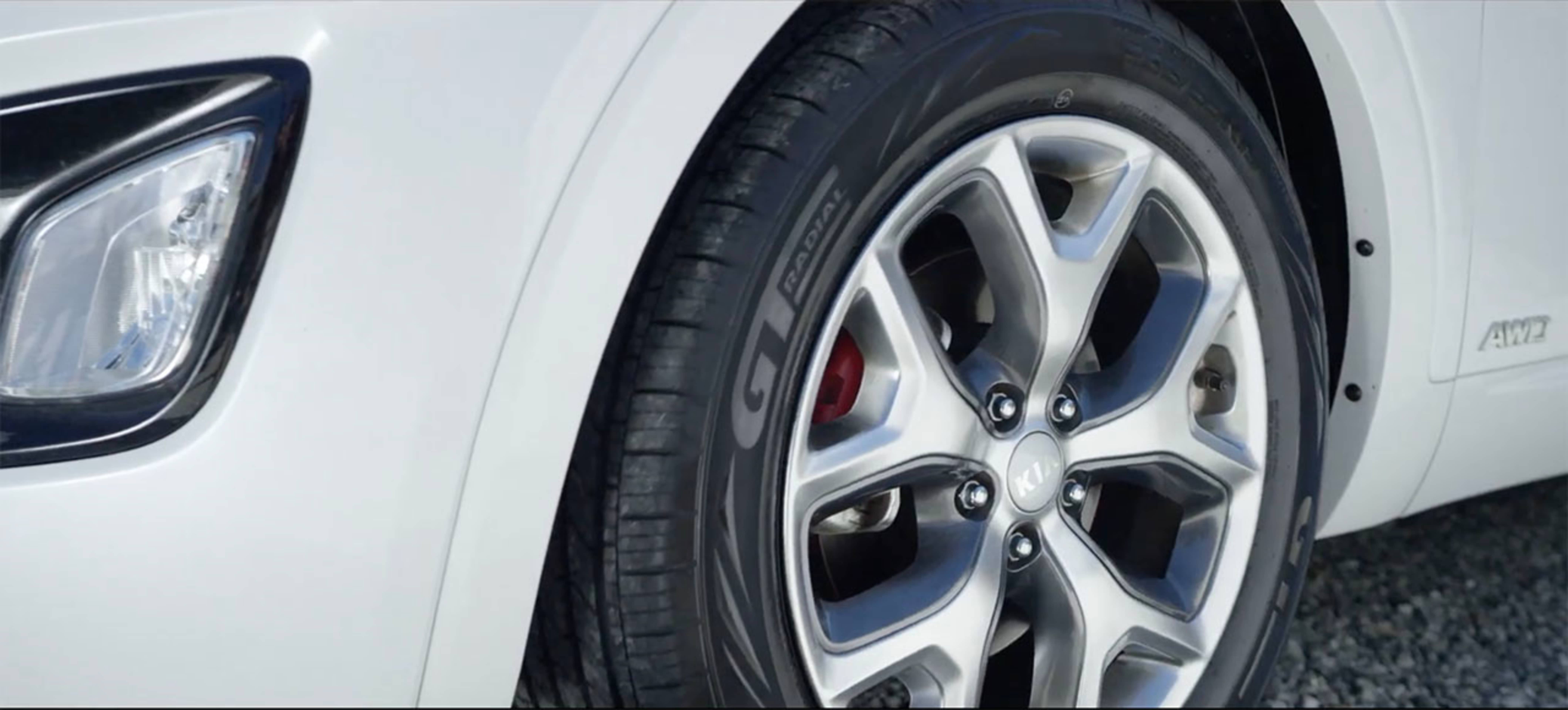 GT Radial Maxtour LX tires