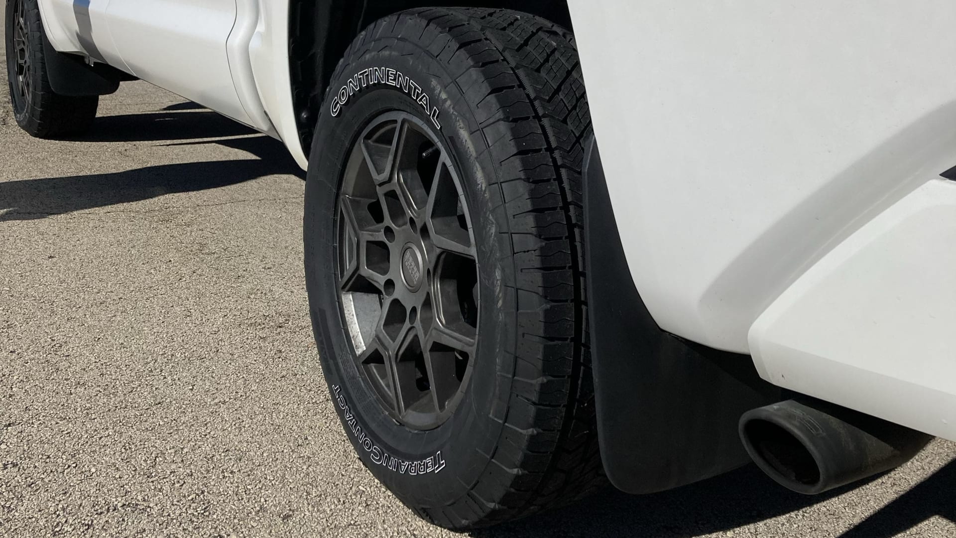 Continental TerrainContact A/T Lifestyle