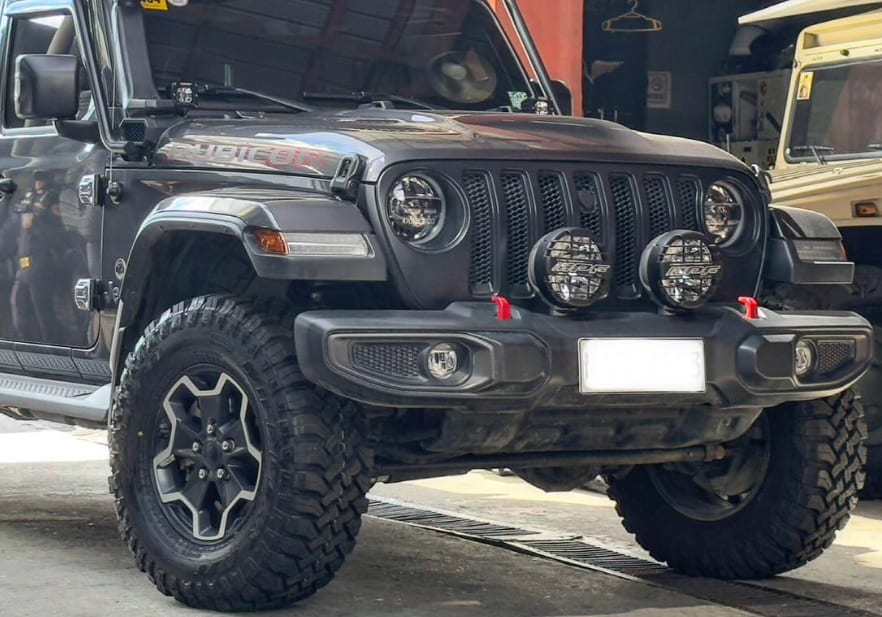 Falken Wildpeak M/T01 tires on a Jeep Wrangler