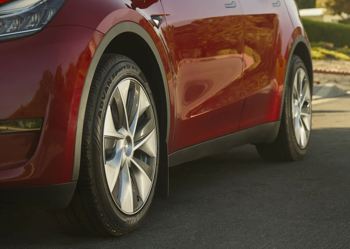 Yokohama Advan Sport EV A/S Lifestyle