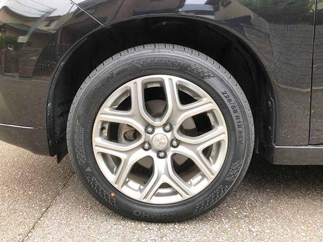 Kumho Crugen Premium KL33