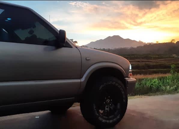 Bridgestone Dueler A/T Ascent vs Goodyear Wrangler All-Terrain Adventure with Kevlar