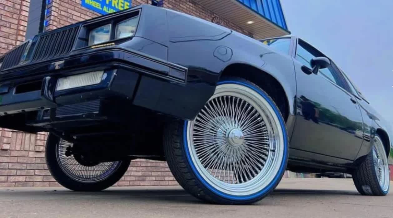 Vogue Custom Built Radial VIII Blue Stripe