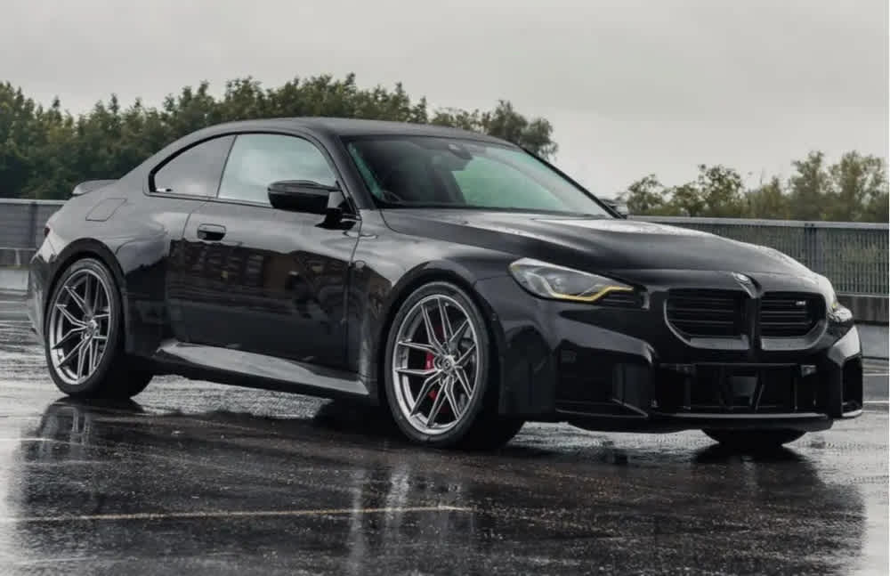 Yokohama Advan Neova AD09 vs Goodyear Eagle Exhilarate tires on handling