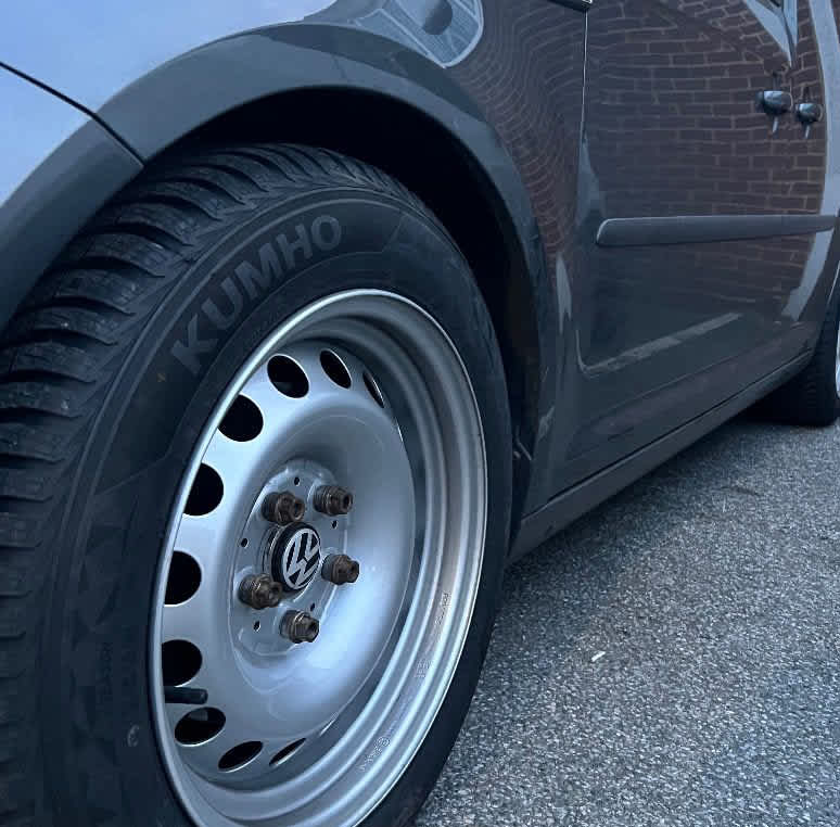 Kumho Solus HA32 tires