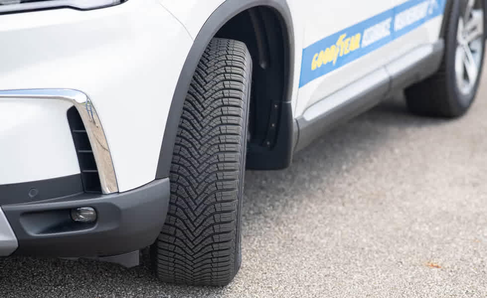 Goodyear Assurance WeatherReady