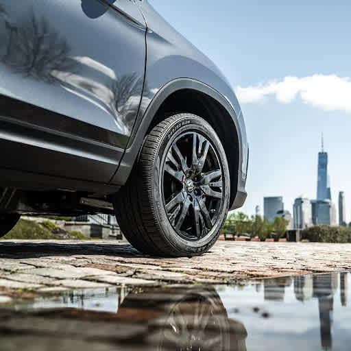 Pirelli P7 All Season Plus 3 vs Toyo Extensa A/S II tires on traction