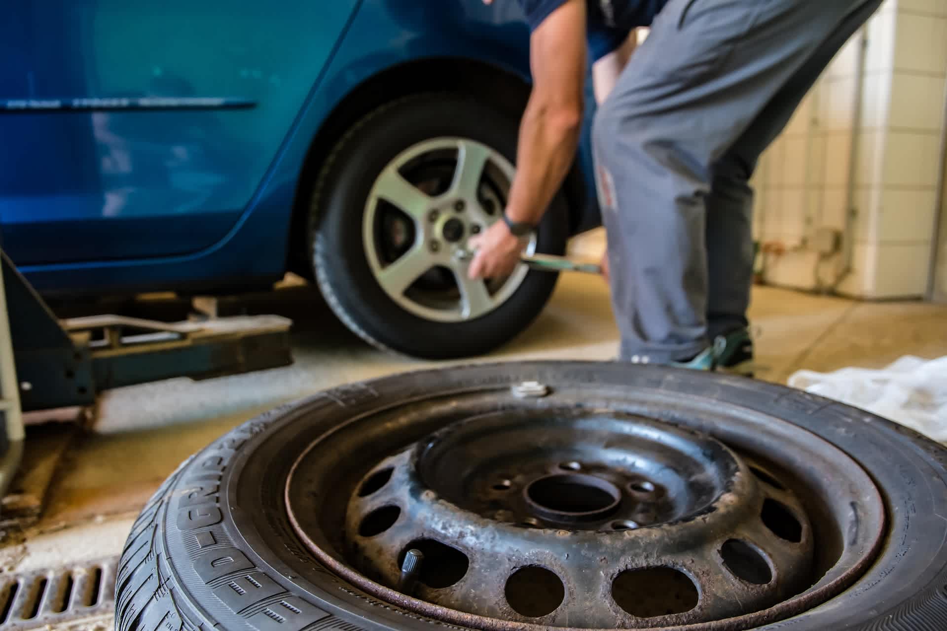 Fix a flat tire