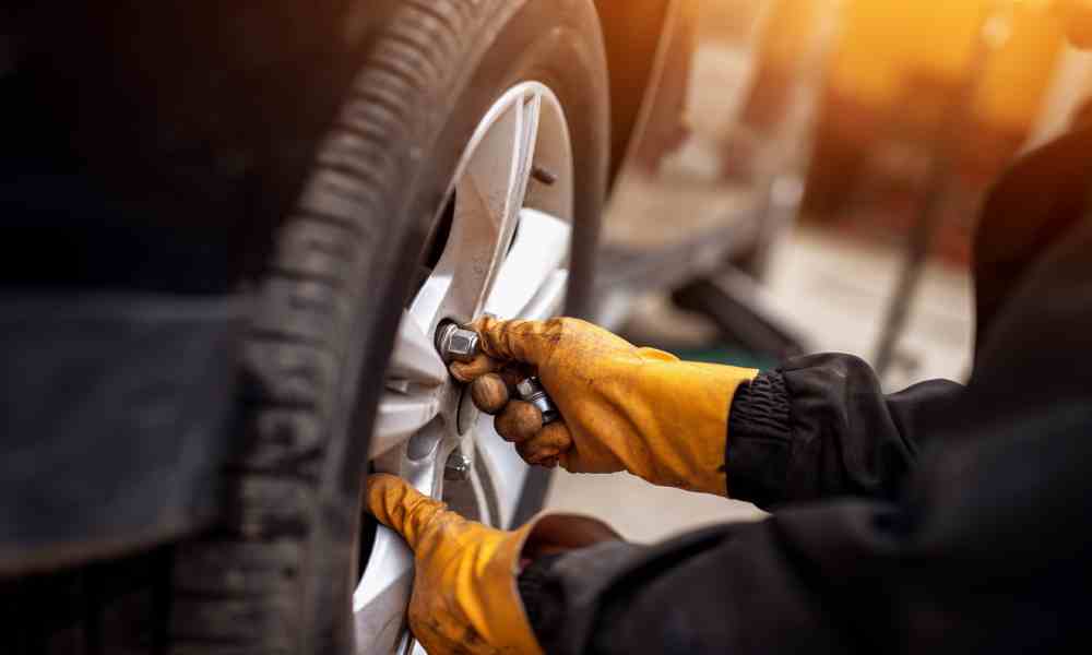 Installing a tire