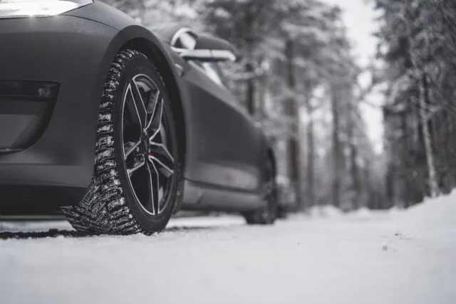 Do Winter Tires Perform Well on Dry Pavement?