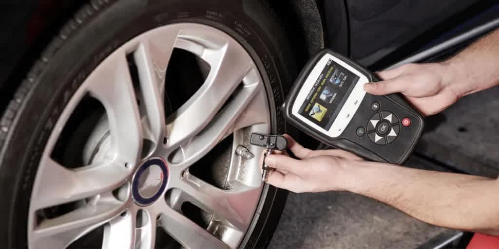 Understanding the TPMS Sensors and Their Benefits