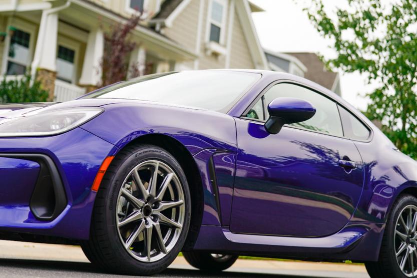 What is the Continental ExtremeContact Sport 02 Tire?
