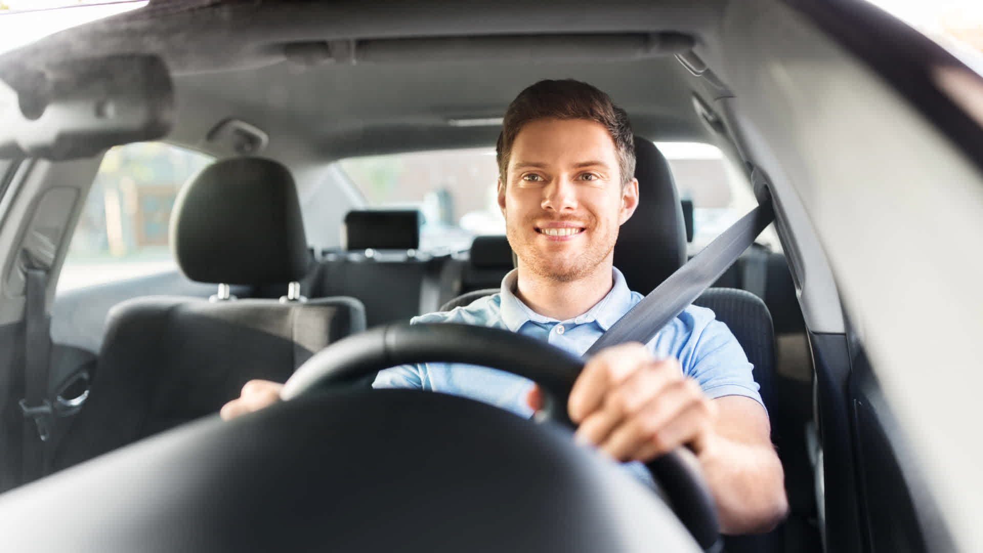 Safe Driving Habits to Adopt in 2025