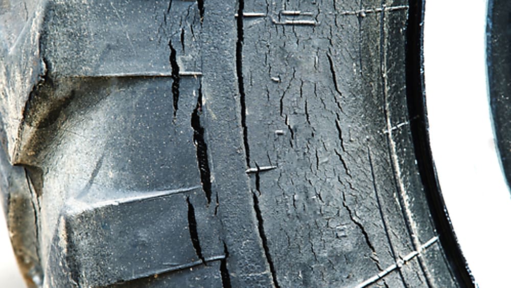 Cracked sidewall