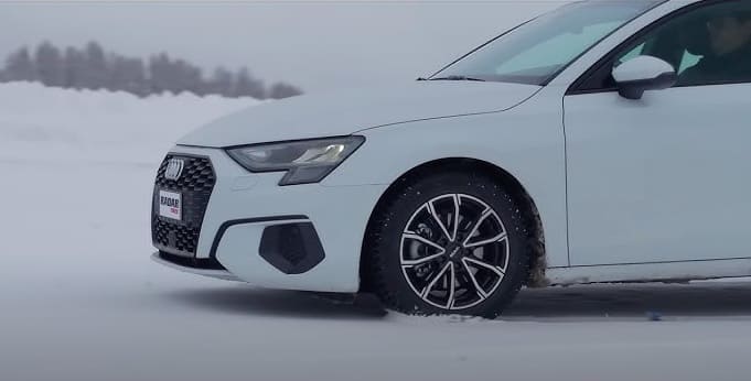 Radar Dimax All-Weather tires on an Audi in the snow