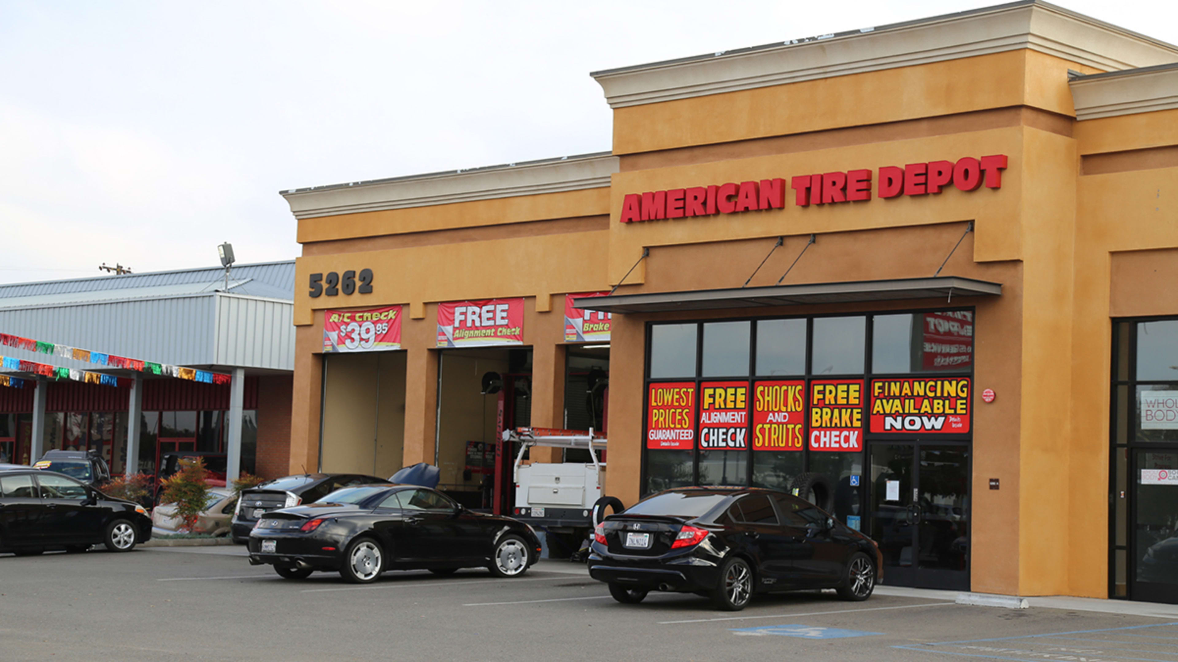 Discount Tire & Service Centers in Fresno, CA (6615 N Blackstone Ave Ste  101): Tire Shop Near me
