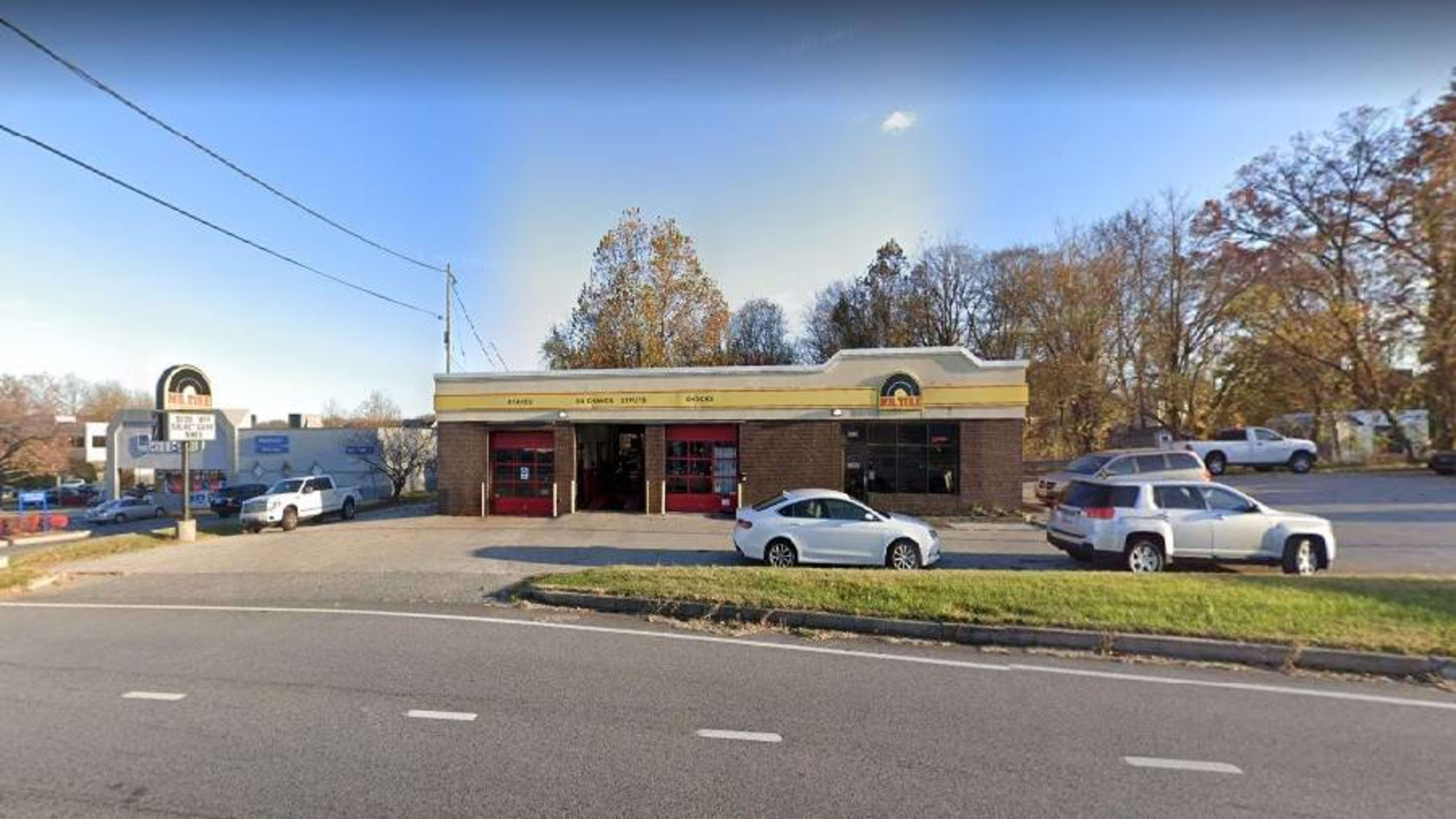 Mr. Tire Auto Service Centers in Ellicott City MD 8621 Baltimore