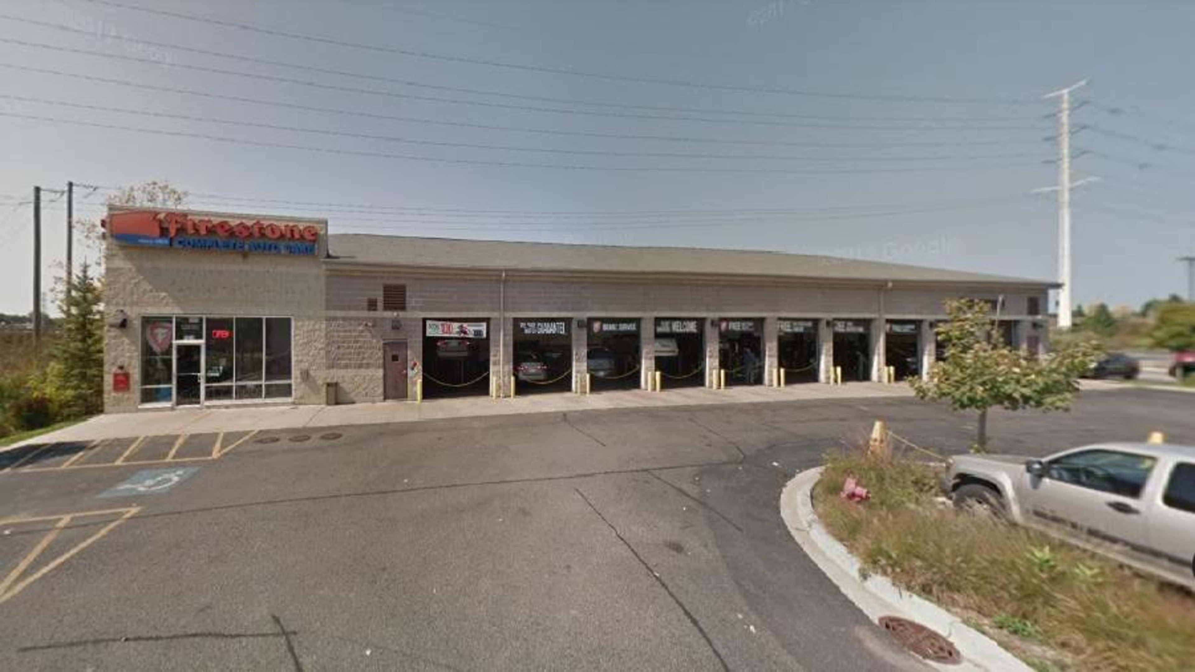 Firestone Complete Auto Care in Round Lake Beach, IL (1874 Il Route 83):  Tire Shop Near me | SimpleTire