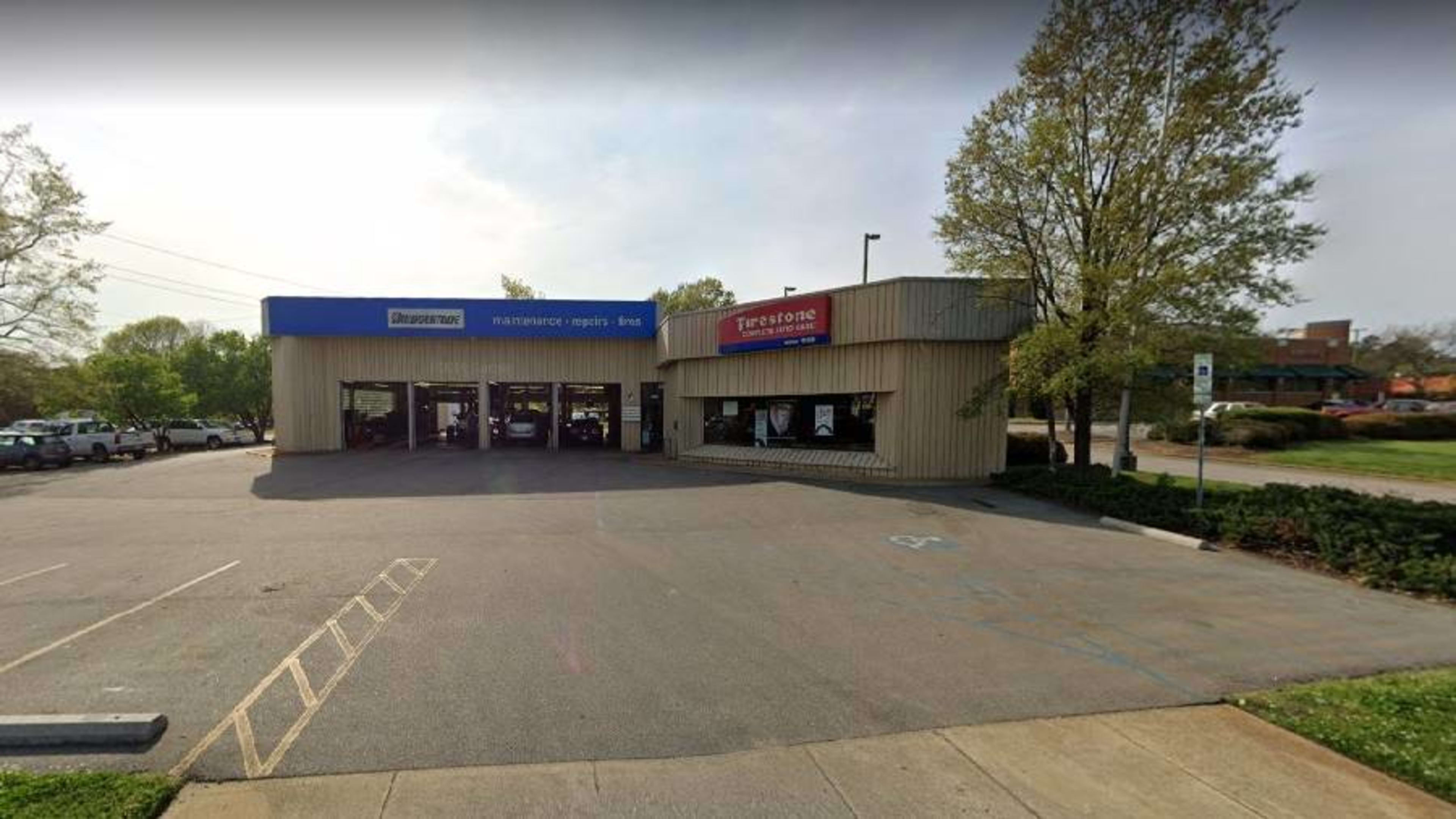 Firestone Complete Auto Care in Raleigh, NC (4305 Wake Forest Rd): Tire  Shop Near me | SimpleTire