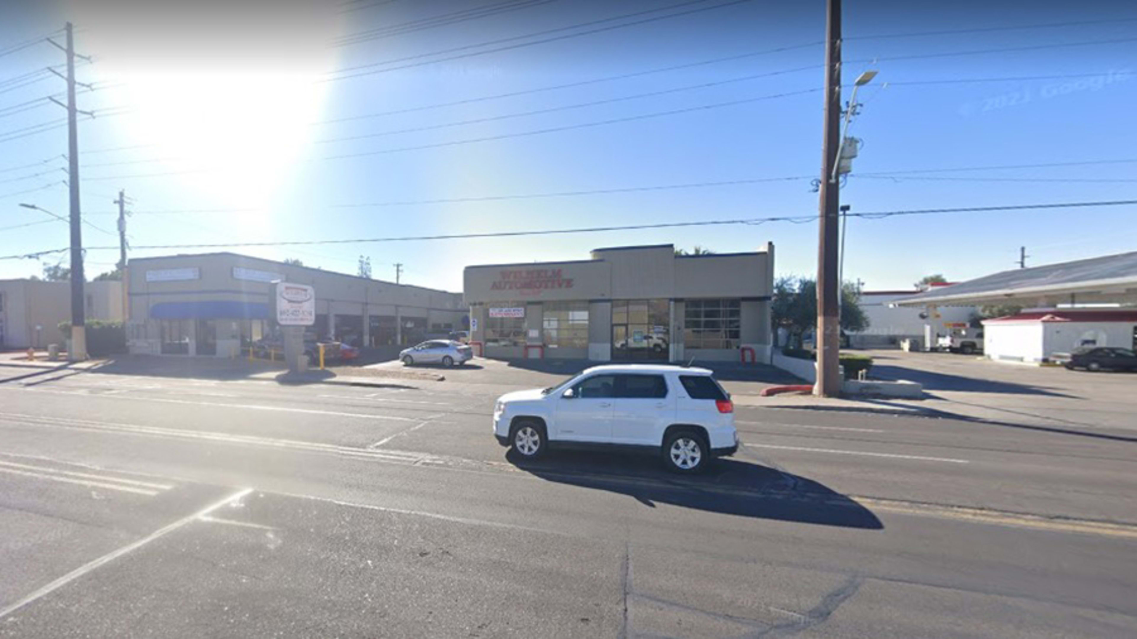 image-carousel-item