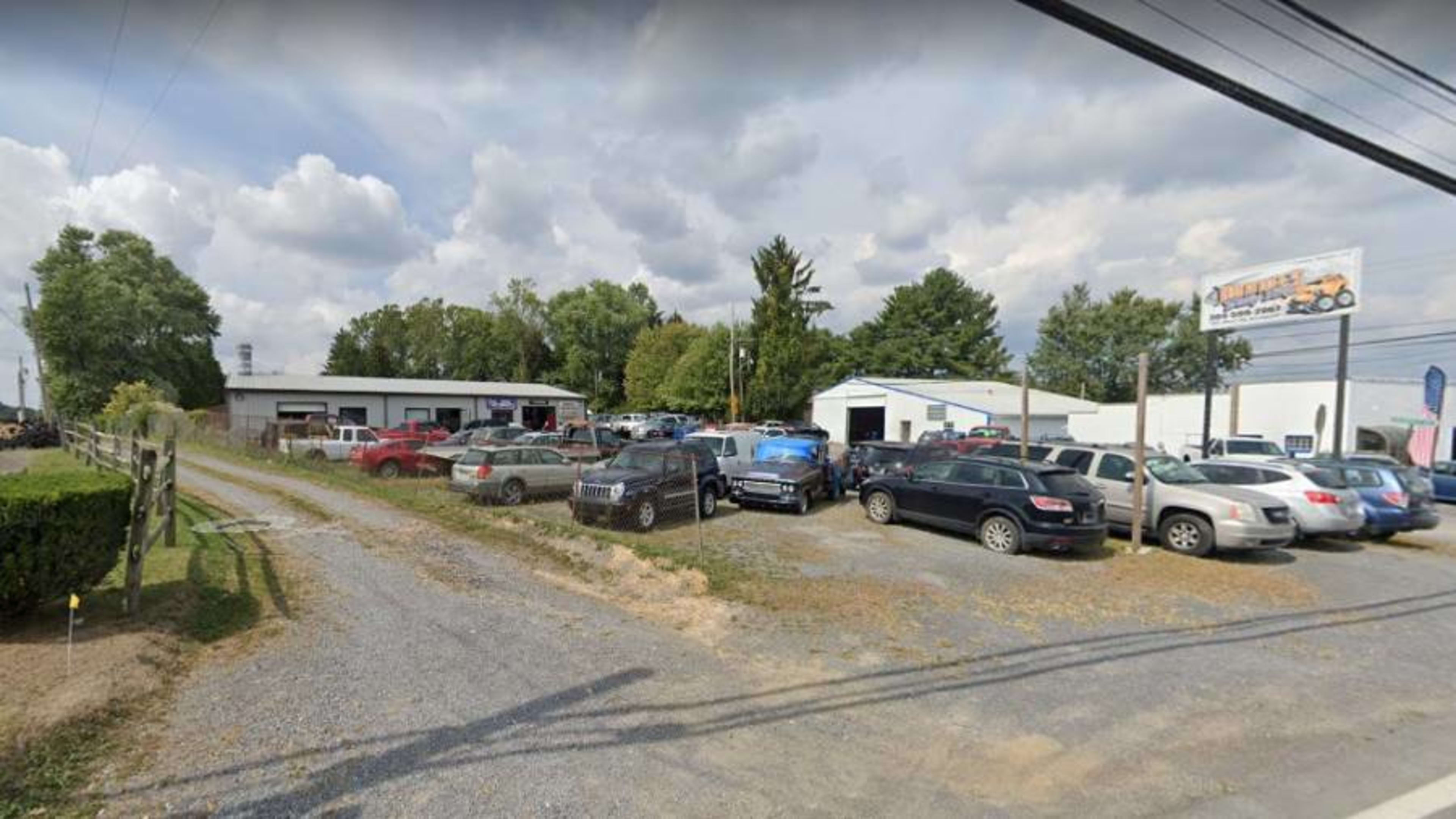 Donnies auto repair in Morgantown WV 1754 Mileground Rd Tire