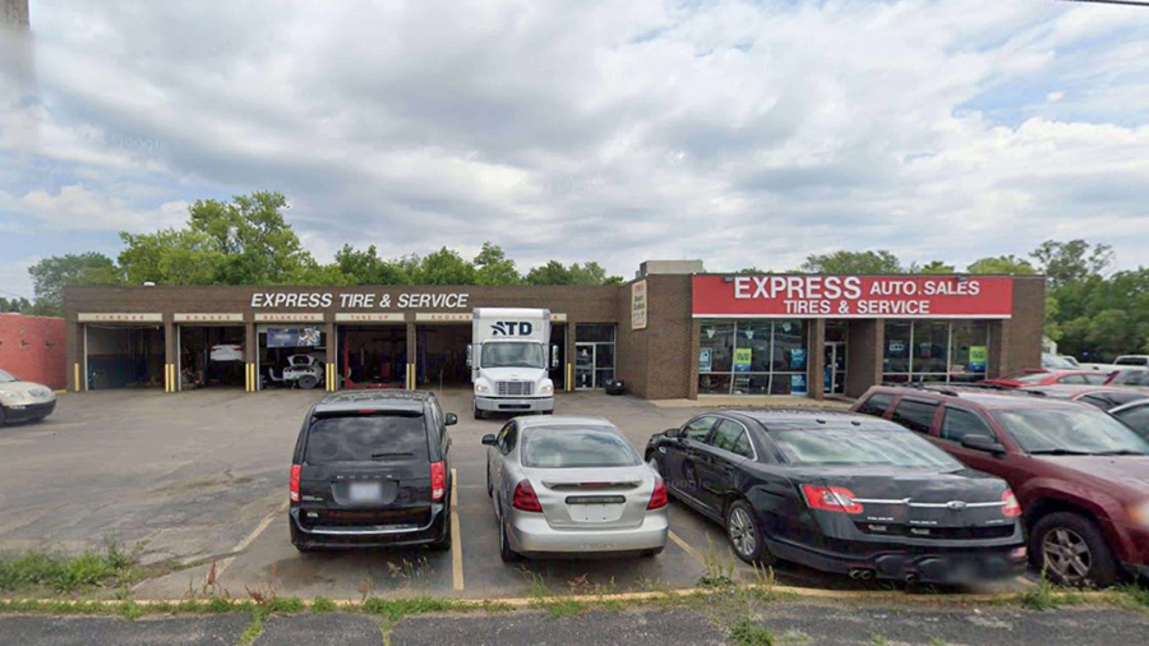 Express Auto Tire and Service in Burton MI G3111 S Dort Hwy