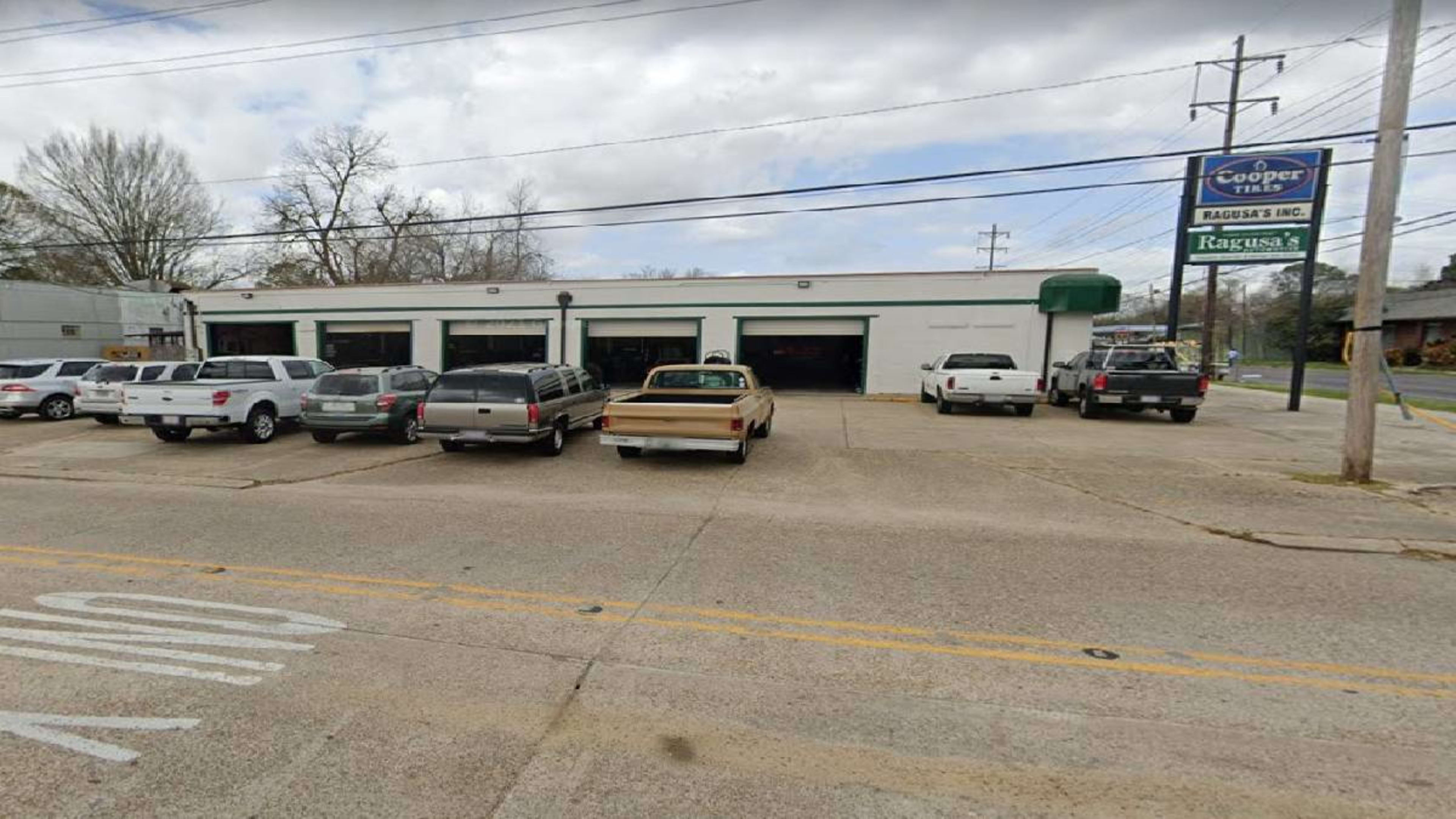 Ragusa's Automotive in Baton Rouge, LA (2714 Government St): Tire