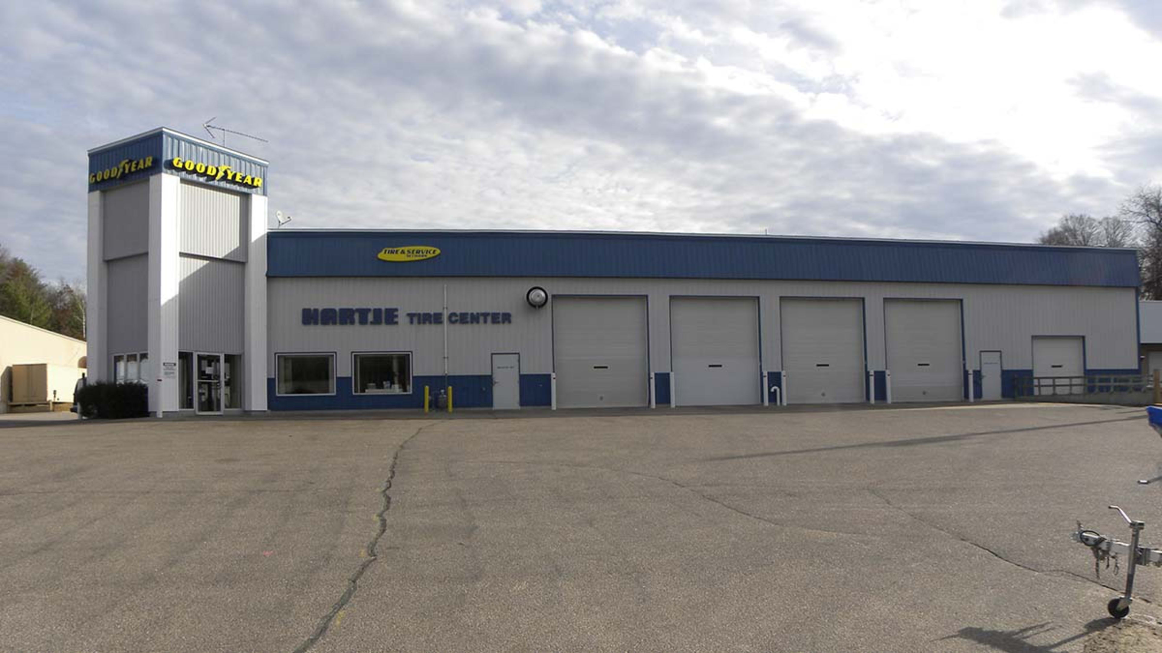 Hartje Tire And Service Center in La Valle, WI (S 1428 Wi-33): Tire Shop  Near me | SimpleTire