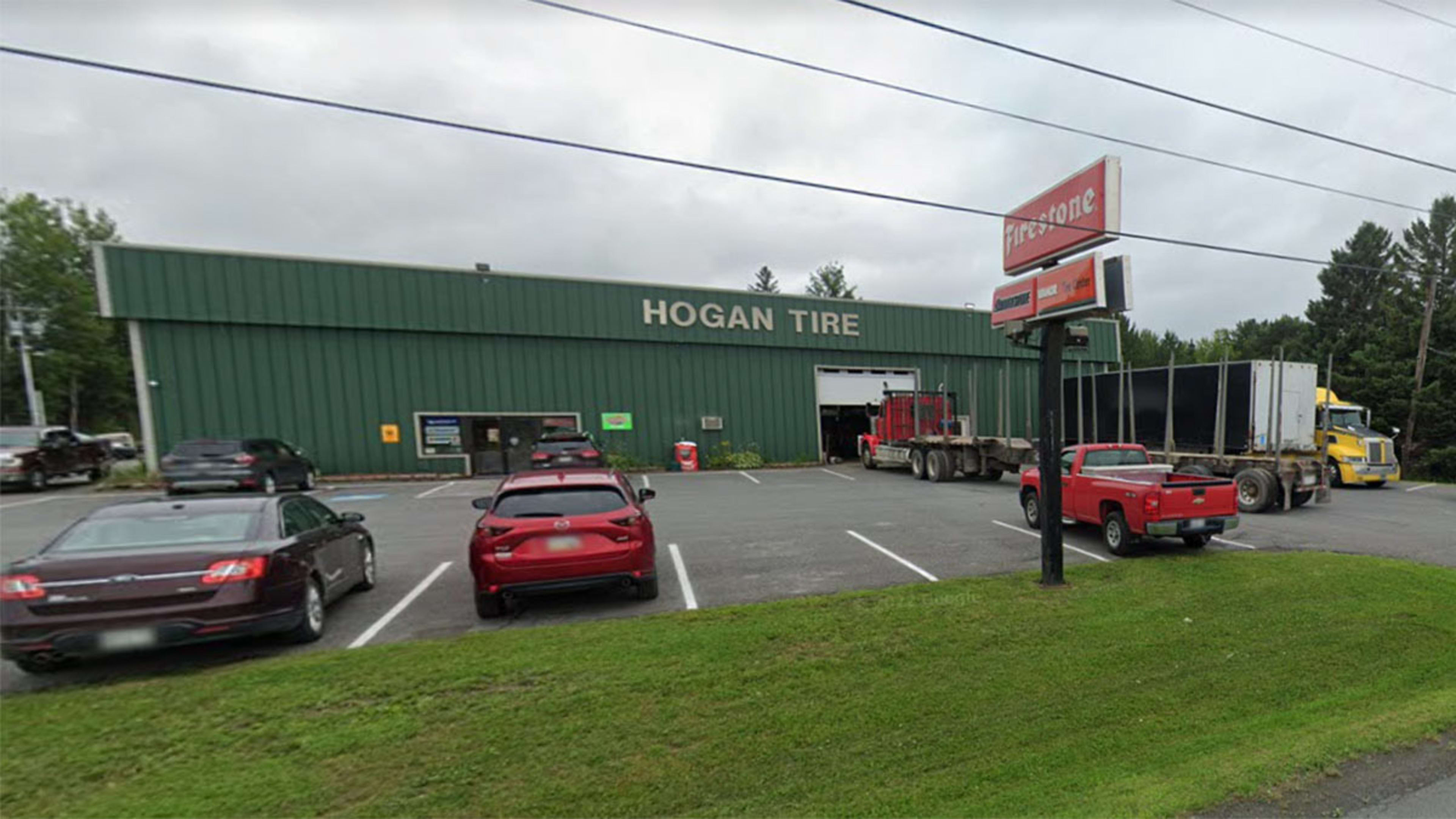 Hogan tire discount hours