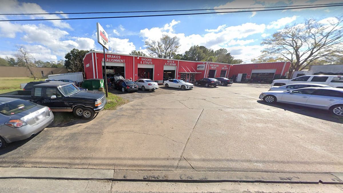 MUCA S TIRE SERVICE in Bridge City TX 820 Texas Ave Tire