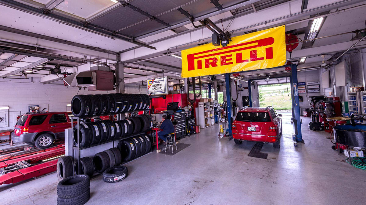 Tire Choice Auto Service Centers in Saint Louis, MO (11202 Manchester Rd):  Tire Shop Near me