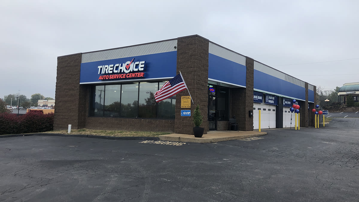 Tire Choice Auto Service Centers in Saint Louis, MO (11202 Manchester Rd):  Tire Shop Near me